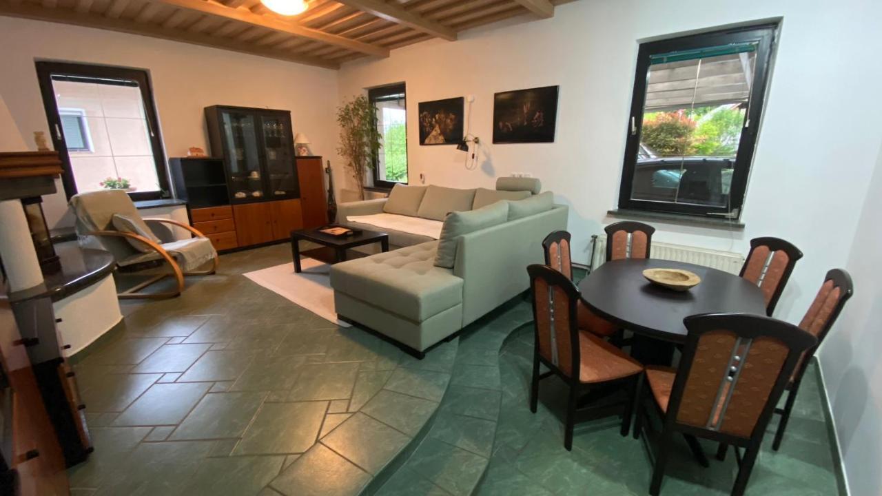 Apartma Nomad Ново-Место Экстерьер фото