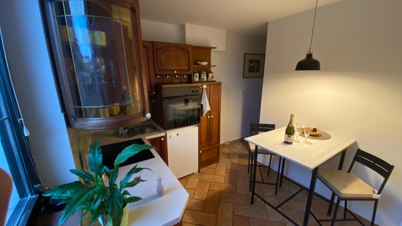 Apartma Nomad Ново-Место Экстерьер фото